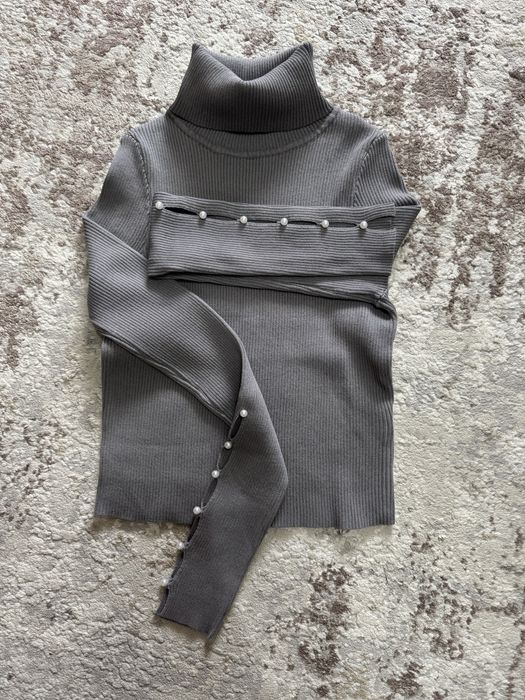 Bluza noua, nepurtata cu perle