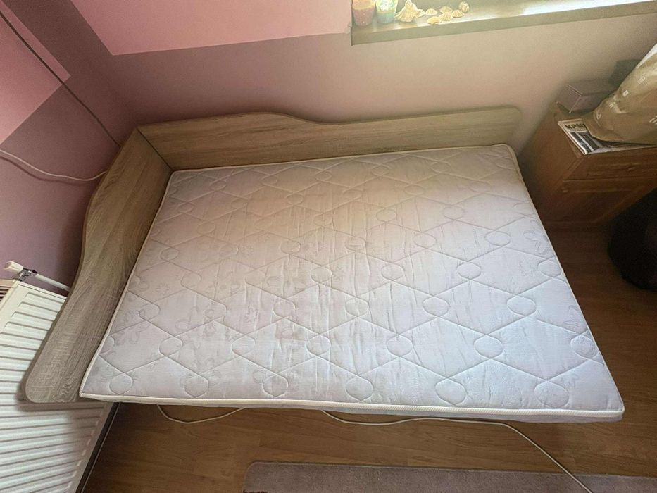 Спалня персон  и половина с матрак