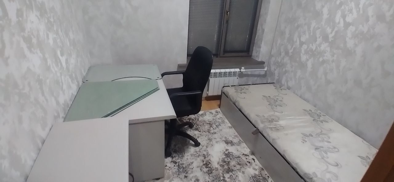 Сдаю квартиру 2/1/9 метро Айбек