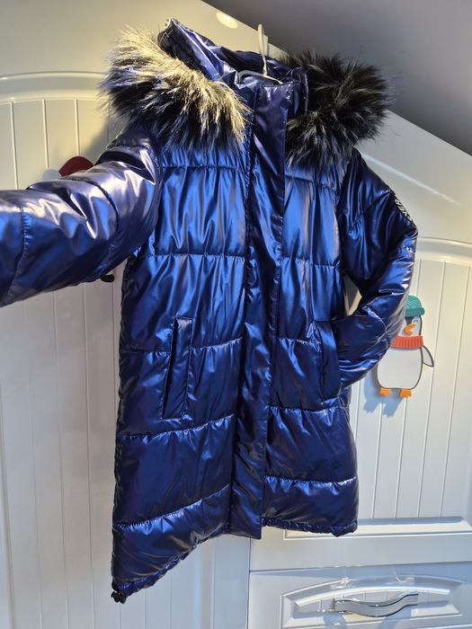 Продавам зимно яке за момче.