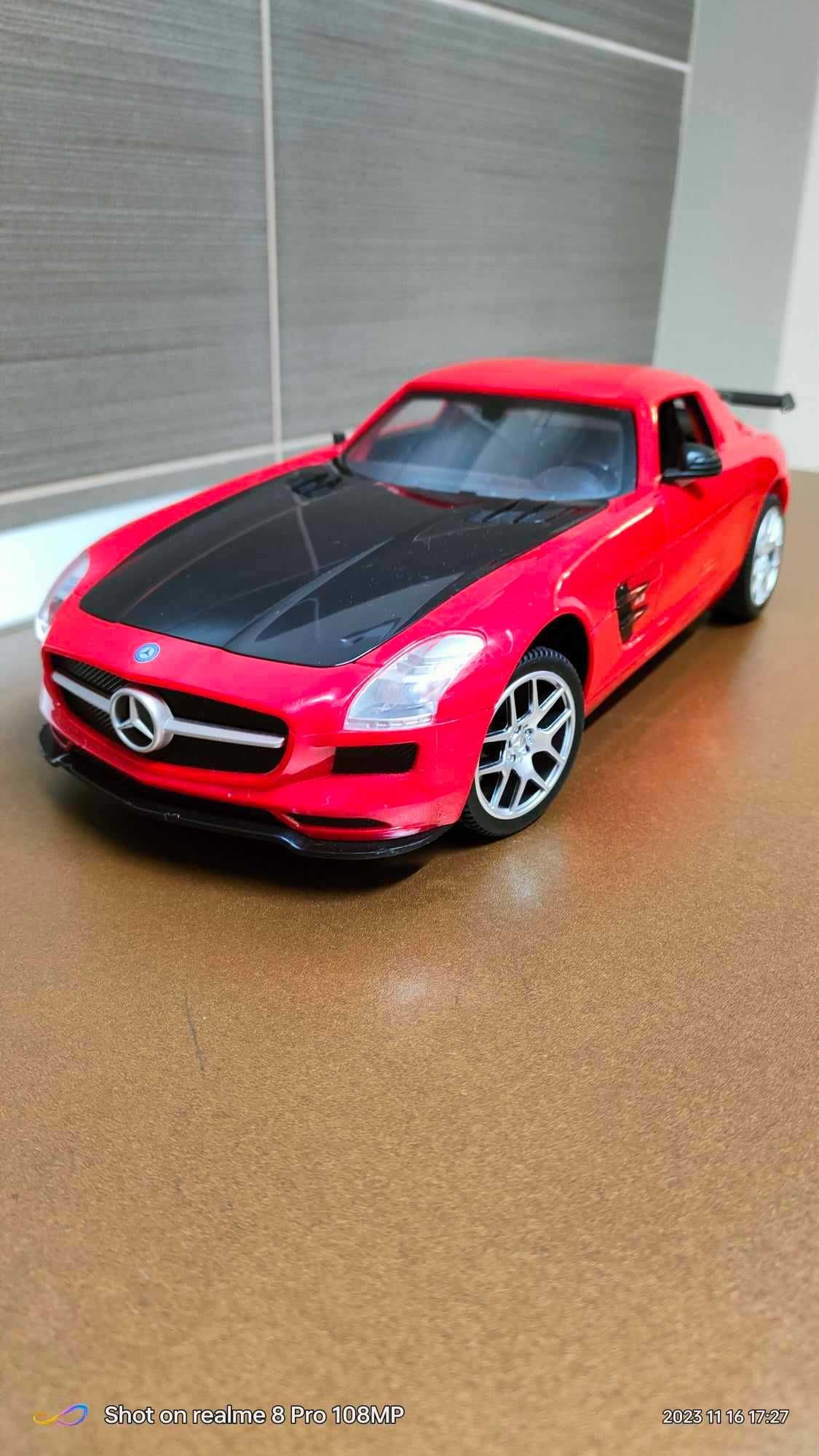 Machetă mașinuță jucarie Mercedes 33 x 14 cm. plastic