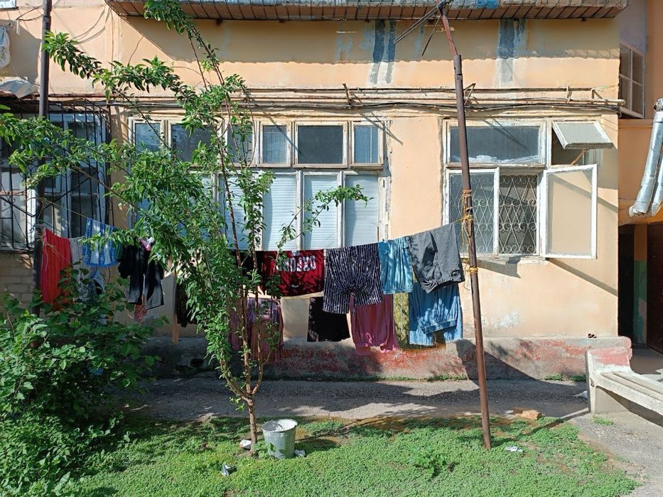 Uy sotiladi 2xona yakkasaroy rakat