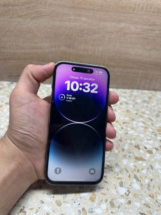 Продам айфон 14 про