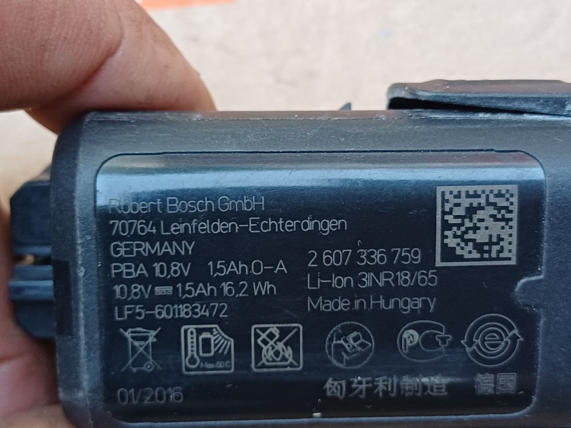 Baterie Bosch 12v 1 5A in stare buna
Este testata
