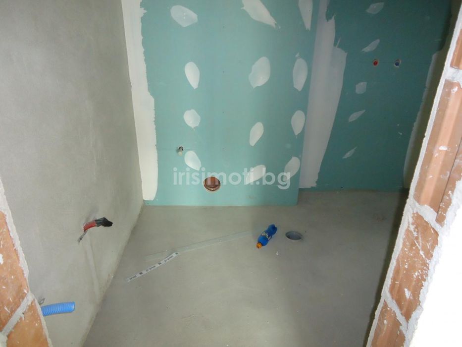 Продава се Тристаен апартамент в София, Кръстова вада - 123 кв.м за 1871 €/кв.м - Снимка #2