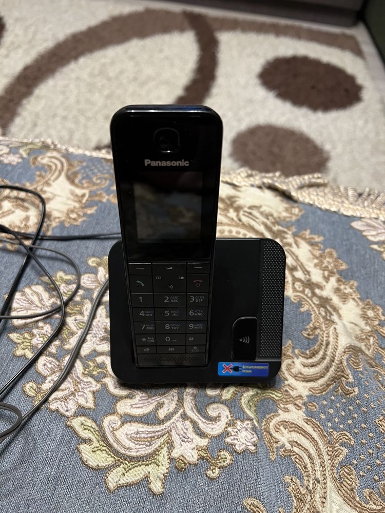 Продам радиотелефон PANASONIC модель KX-TGHAZORU