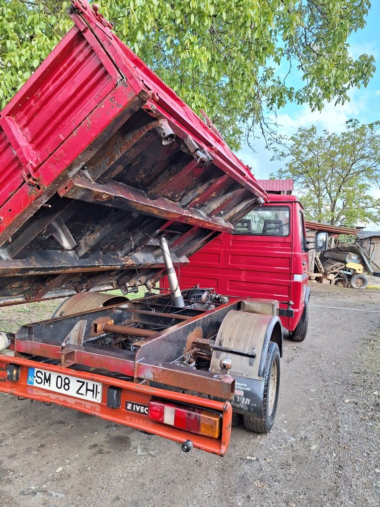 Iveco basculabil