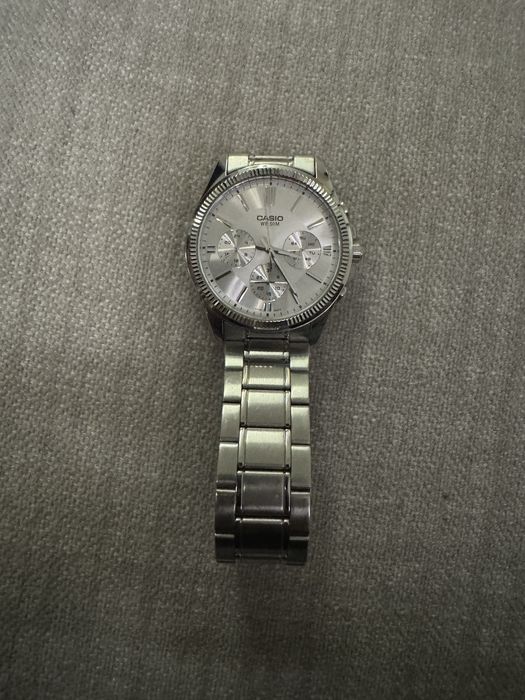 Продам часы свои!!