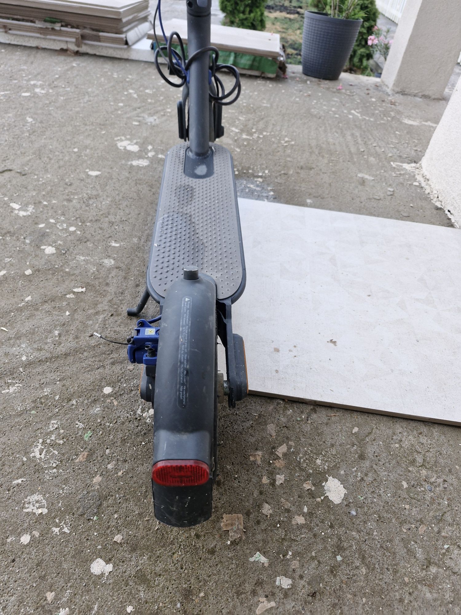 Vand trotineta electrica