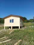 Vând căsuțe cu un dormitor și sufragerie