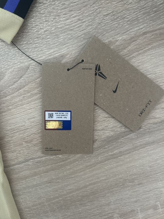 Away Kit Barcelona 2025/26