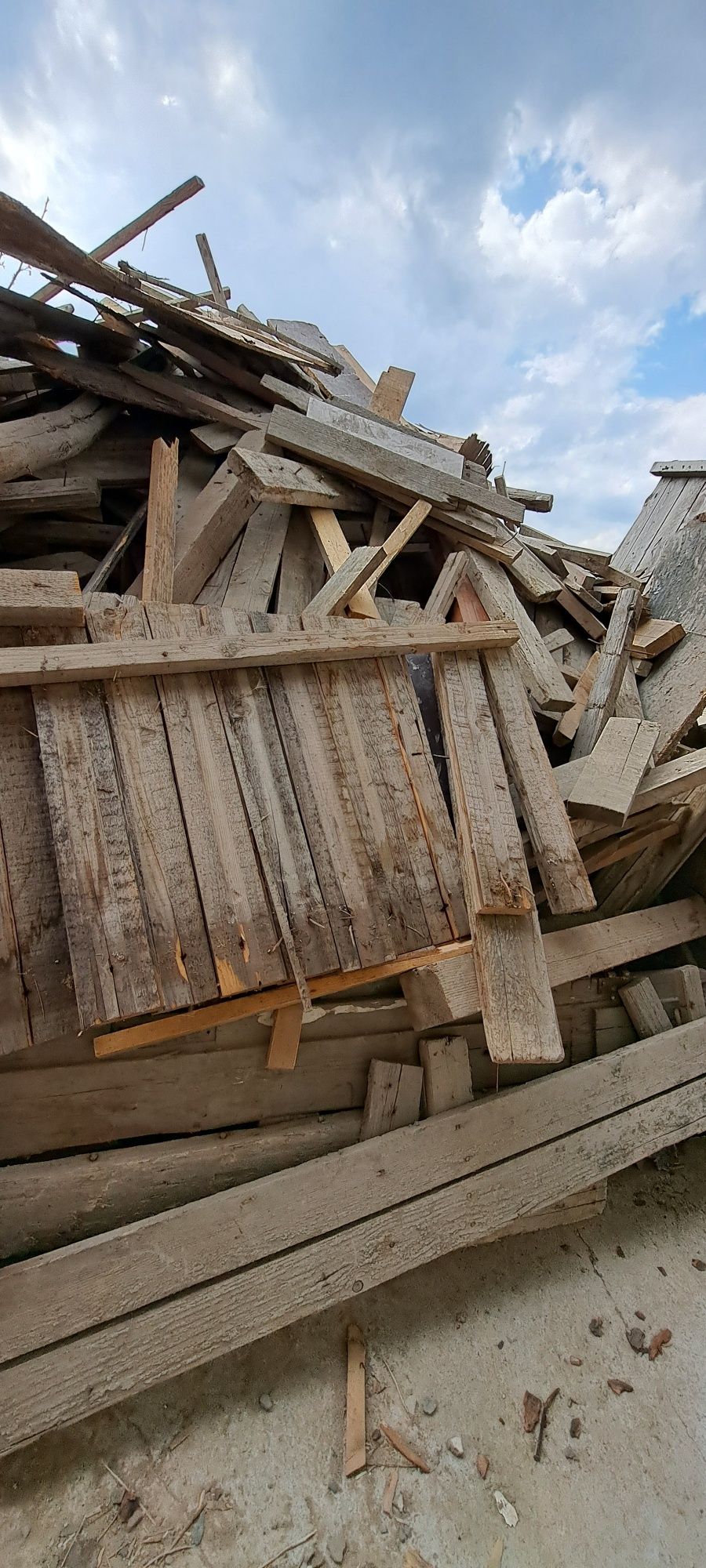 Продаётся дрова, 10-12 куб.