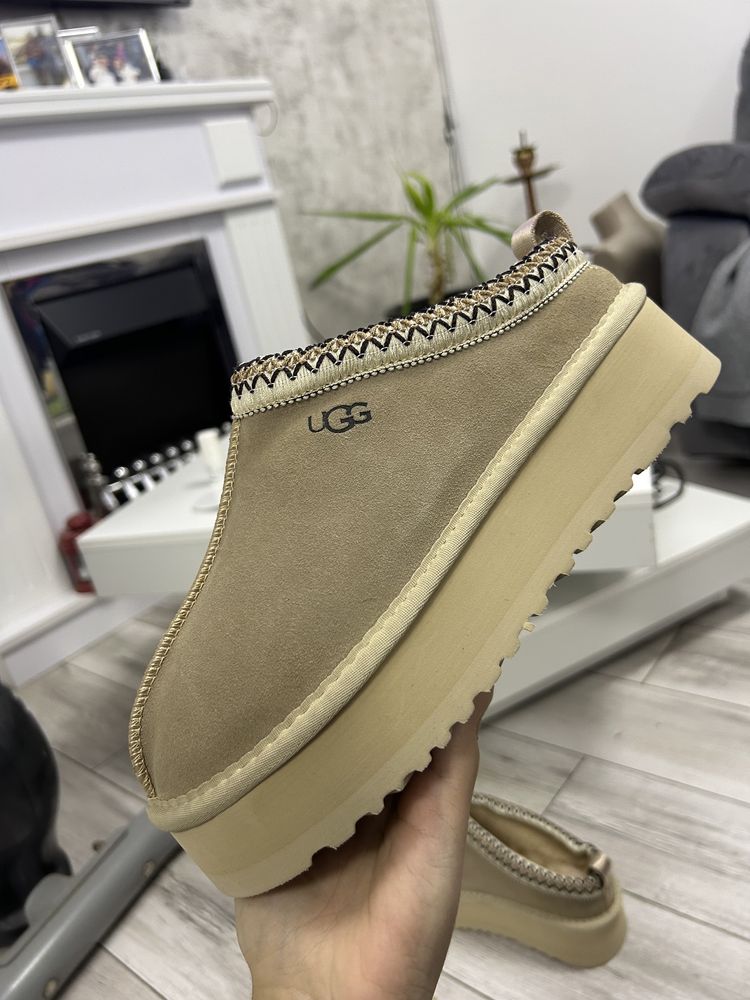 Papuci Ugg Tazz bej
