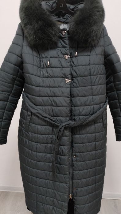 Продам зимнию куртку.