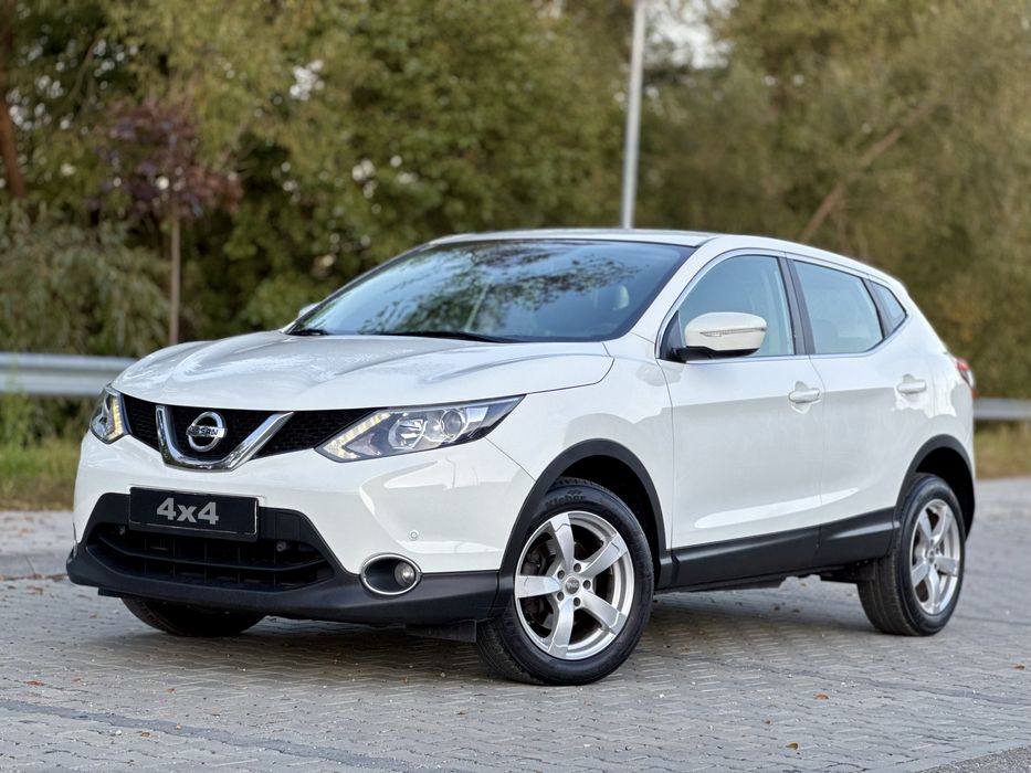 4x4 - Nissan Qashqai 1.6 diesel 2014 - Manual - Navi / Camera / 4WD