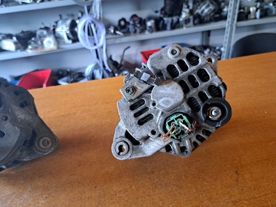 Alternator Honda Jazz  Honda Civic 1.2 1.4i (2001-2008)