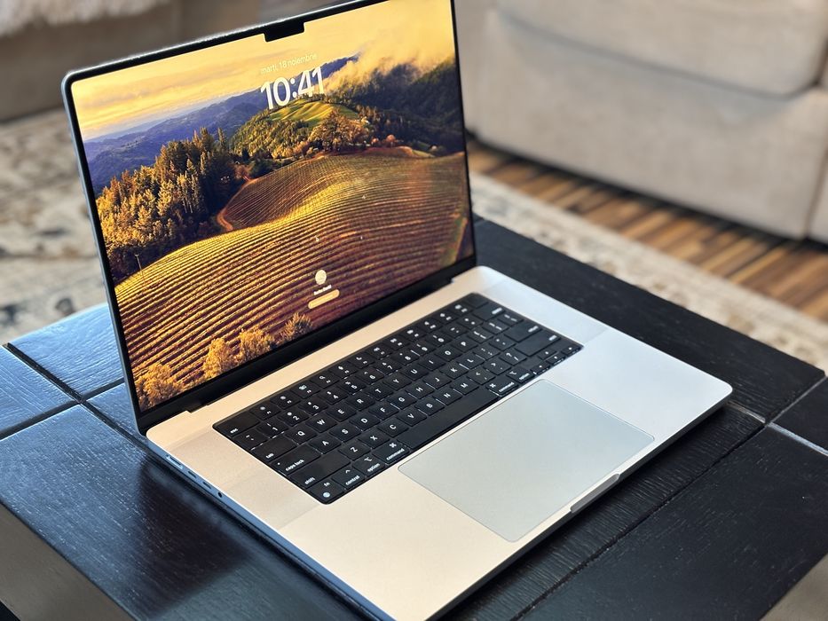 Macbook Pro 16” 2023 Nou