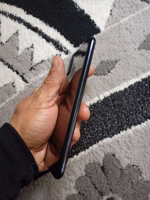 Vând Huawei p30 lite 300lei cu memorie de 256GB