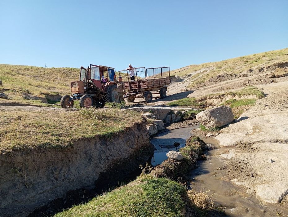Yumuz traktor telechka  sotiladi