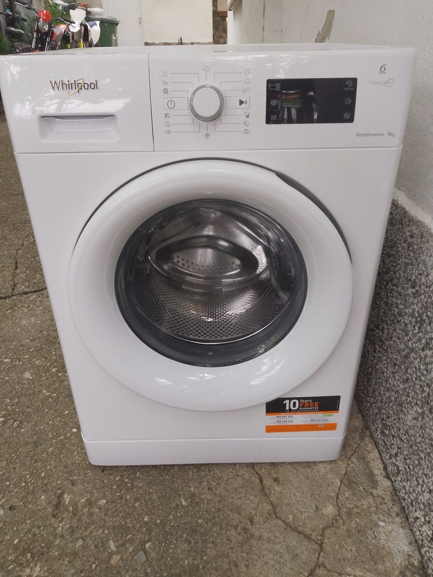 Перална машина за части Whirlpool 9кг