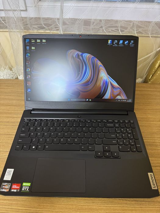 Leptop gaiming lenovo IdeaPad3