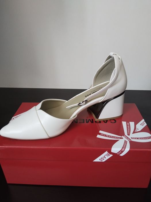 Женские обуви,сапоги,туфли