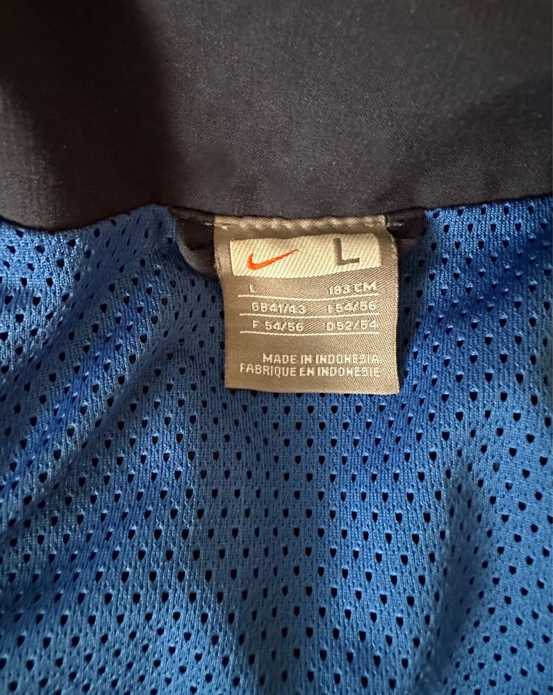 Оригинално яке Nike/ Найк L