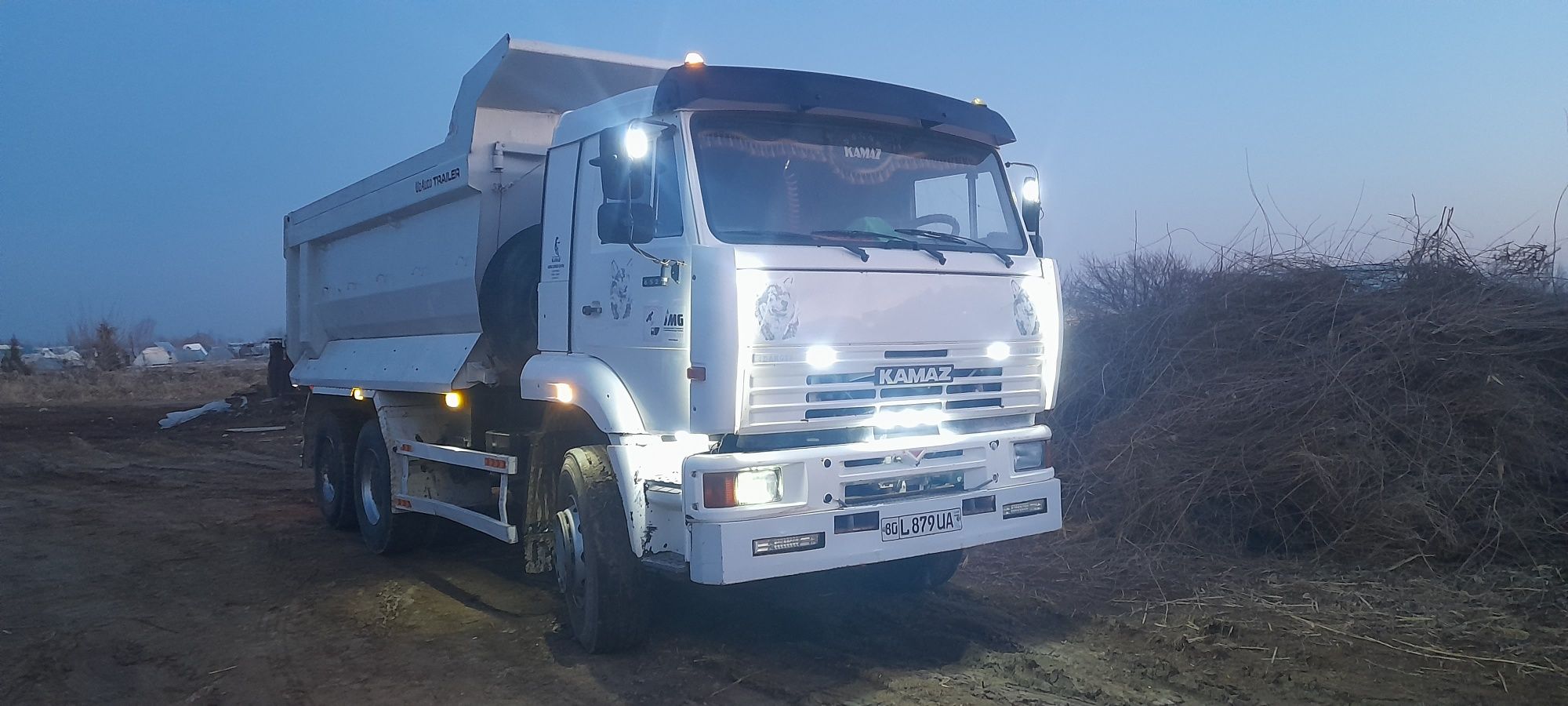 Kamaz sotiladi xolati yaxshi