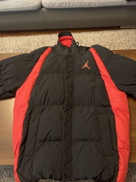 Vand geaca jordan essentials puffer originala