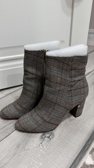 Продам осенние ботильоны