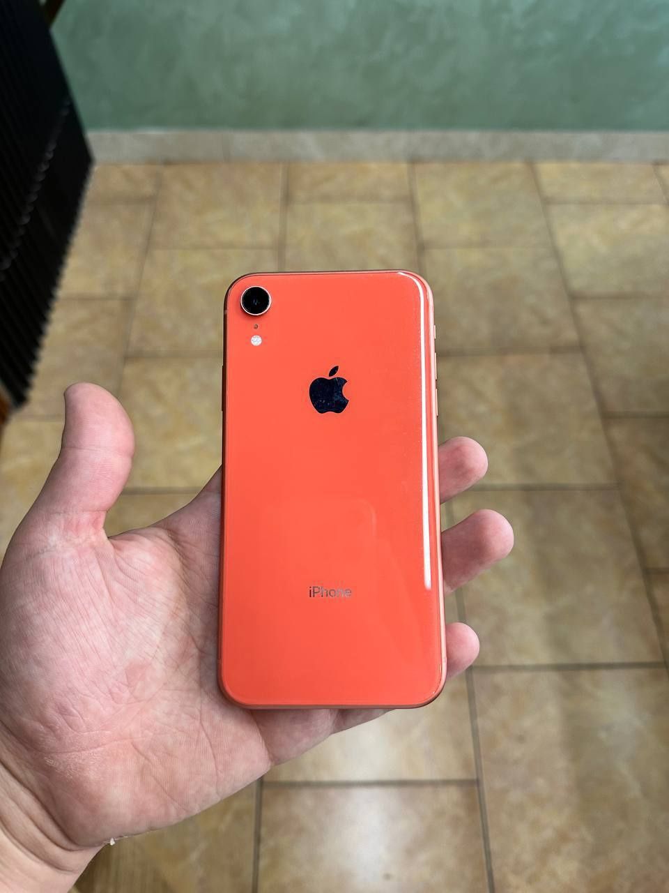 Iphone xr ideal yomkst 80% ishlashi zur aybi yo xotirasi 128gb
