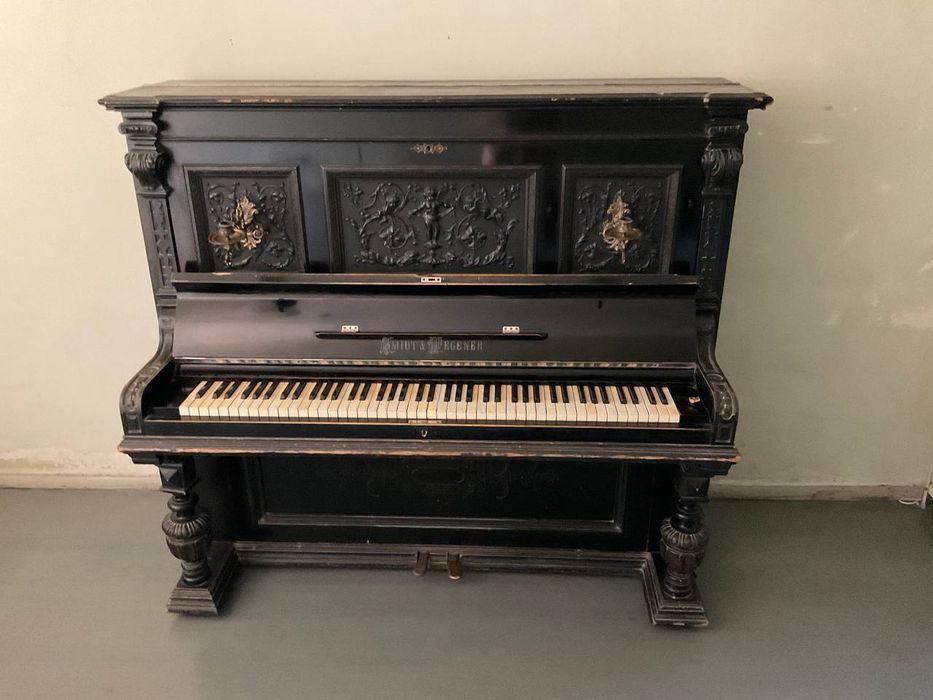 Срочно продам Актикварное немецкое пианино