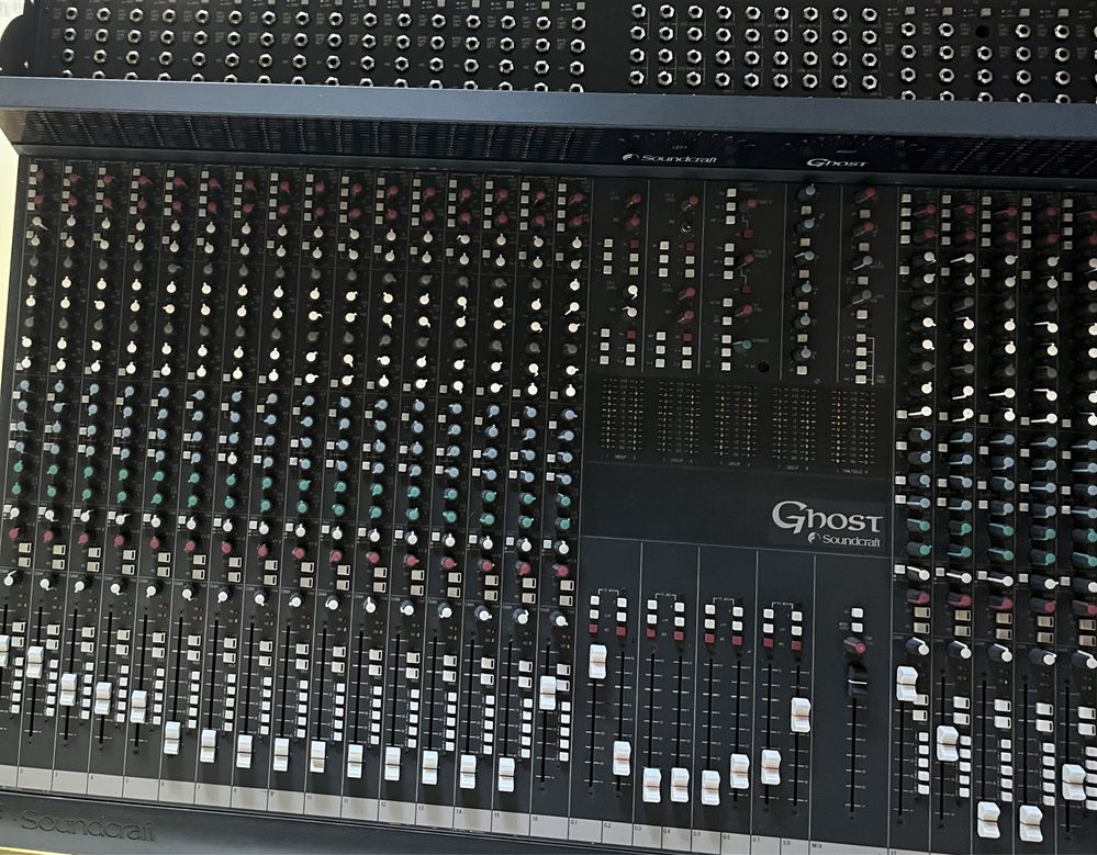 Soundcraft Ghost 24 analogue console