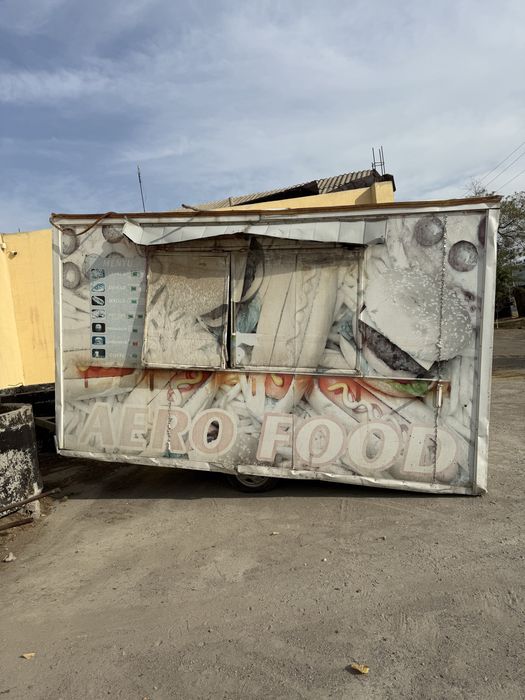 Fast food uchun ko’chma budka sotiladi