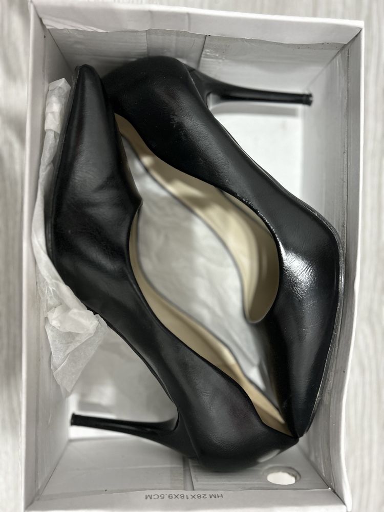 Pantofi stileto Solo Donna