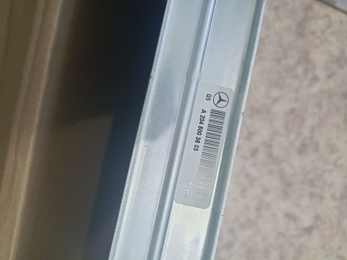 Радиатор Мерседес W218 CLS W205 W213 W212