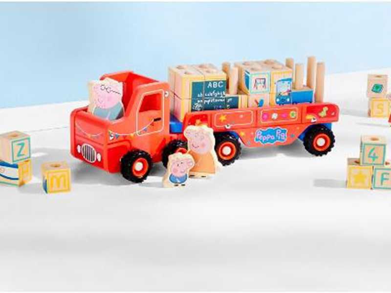 НОВА! Дървен камион с ремарке  Peppa Pig Прасето Пепа