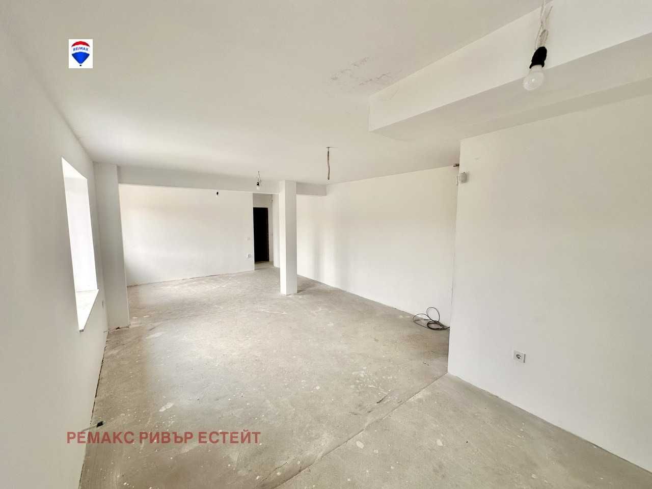 Продава се Тристаен апартамент в Русе, Хъшове - 100 кв.м за 1339 €/кв.м - Снимка #4