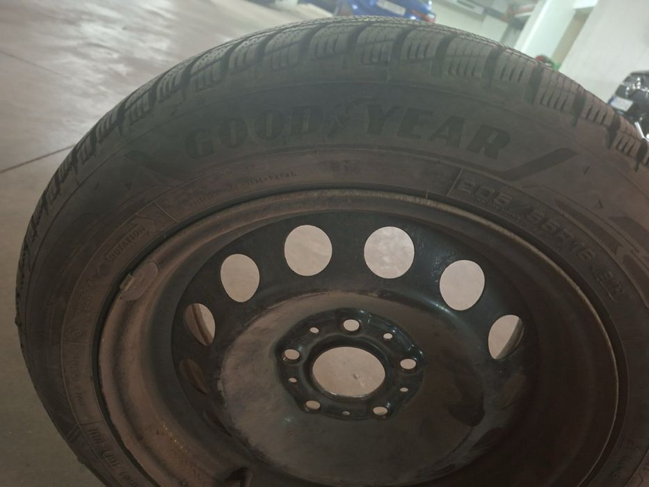 Гуми с джанти за БМВ 3