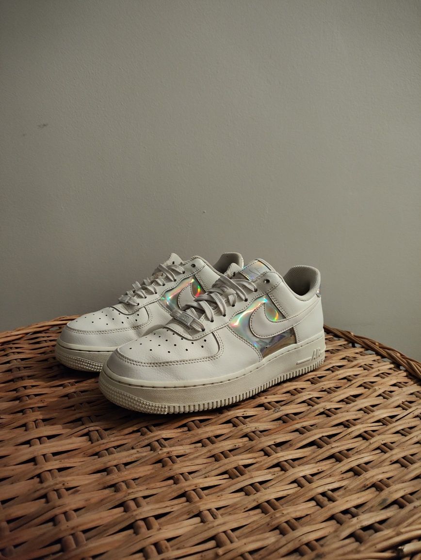 Nike Air Force 1 White Iridescent Silver | 39 |