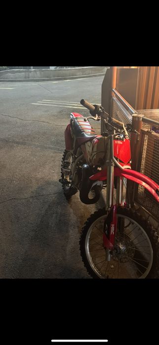 Продам кроссовый мотоцикл Honda cr80