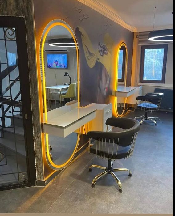 Лед огледала за бръснарници и фризьори