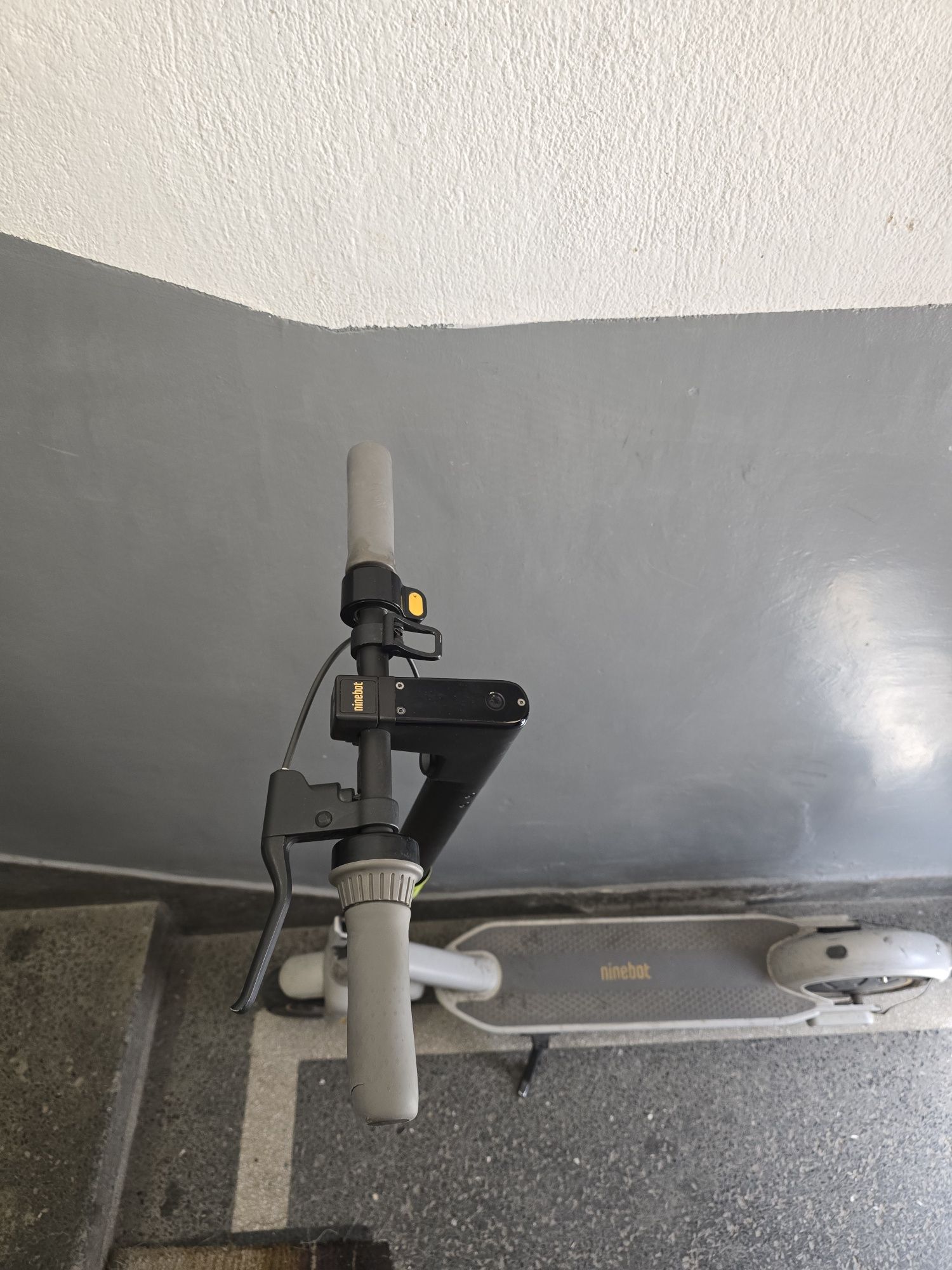 Тротинетка Segway Ninebot