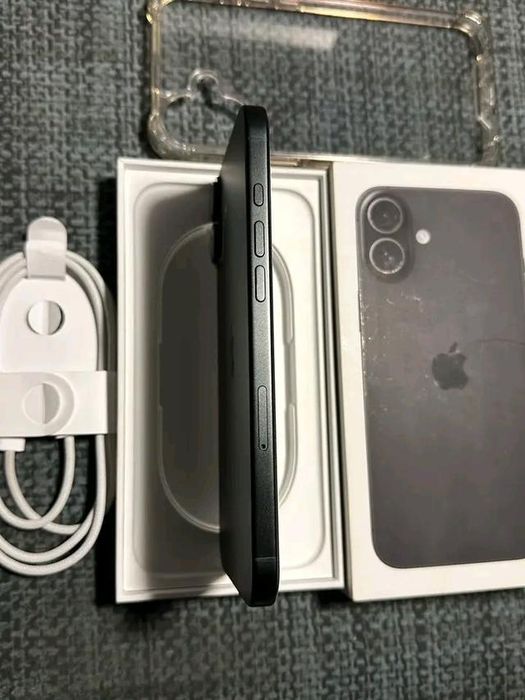 Iphone 16 plus 128gb чёрный срочно
