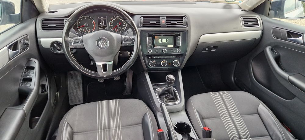 Vand Vw Jetta 1.4TSI 2013 Model MATCH Euro5 RATE Import Germania