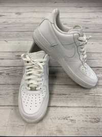 Nike force 1 low
