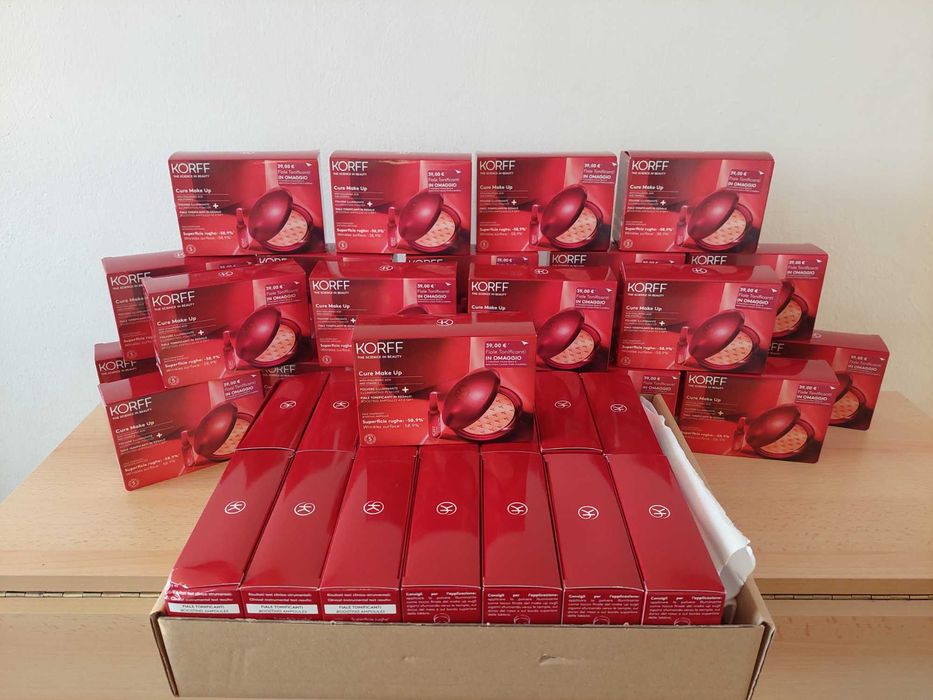 Tratament Facial Korff SET  ,Paleta de culori Uoma Black Magic