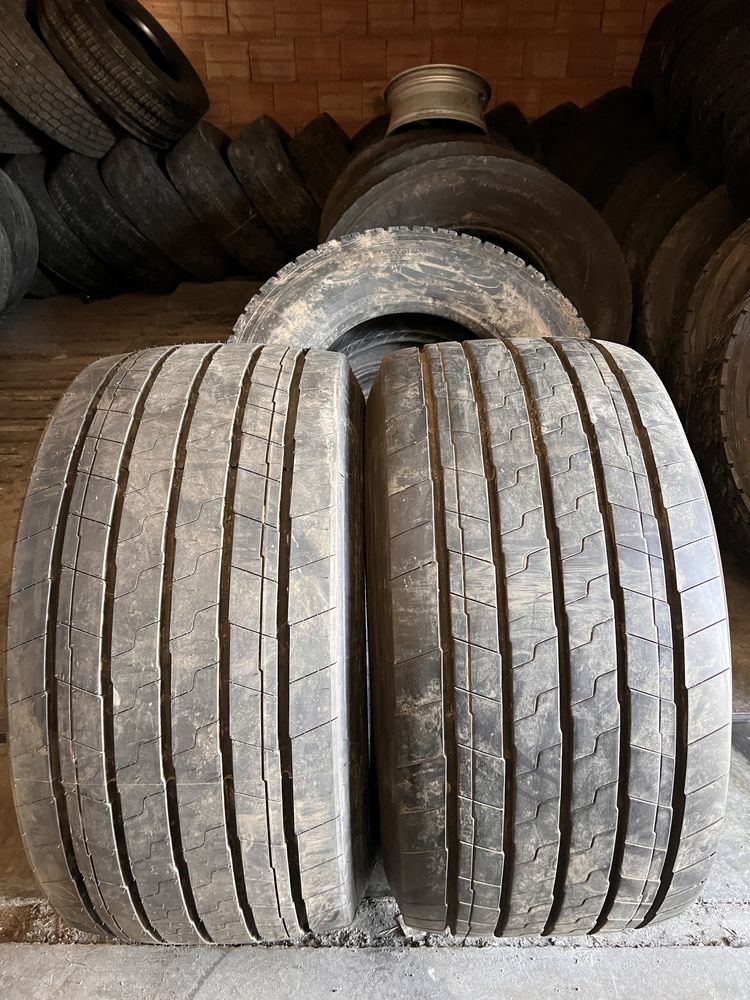 2 anvelope camion 435/50/19.5 , GoodYear !