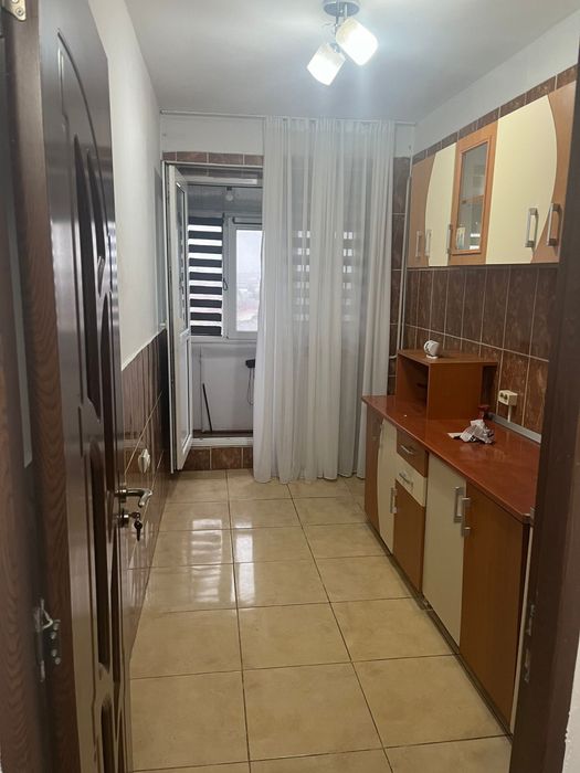 Apartament 2 camere DECOMANDAT