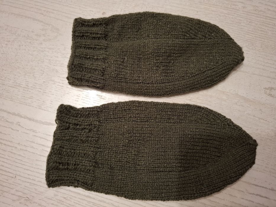 Mănuși lucrate manual